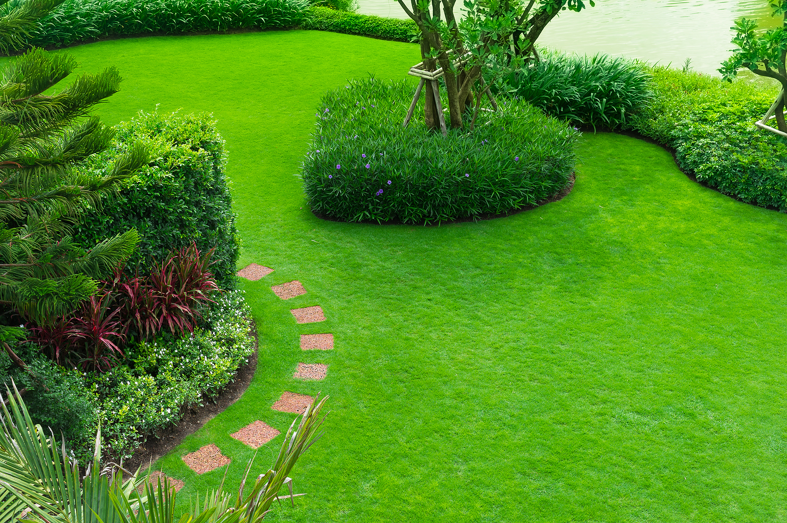 10 Tips for Creating a Beautiful Landscape Design